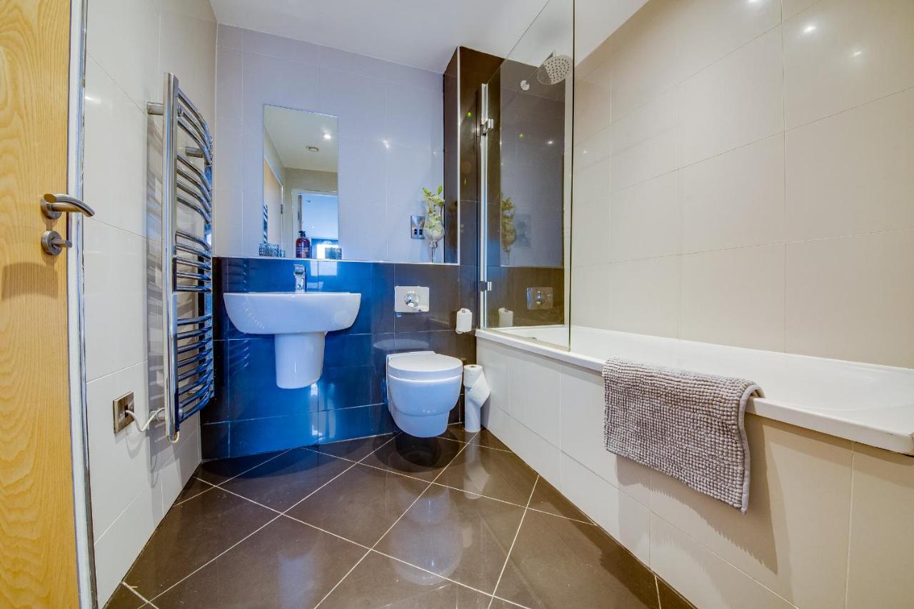 Spacious 3-Bed Penthouse With City Sky Line Views Sheffield Luaran gambar