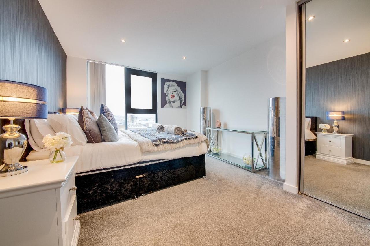 Spacious 3-Bed Penthouse With City Sky Line Views Sheffield Luaran gambar
