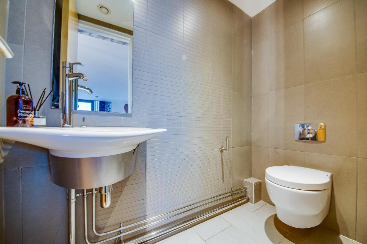 Spacious 3-Bed Penthouse With City Sky Line Views Sheffield Luaran gambar
