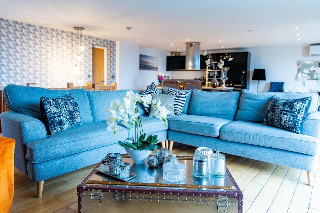 Spacious 3-Bed Penthouse With City Sky Line Views Sheffield Luaran gambar