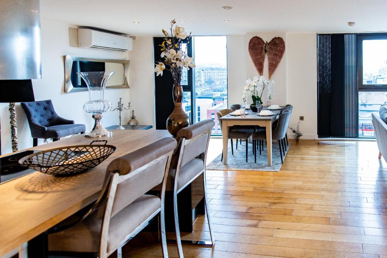 Spacious 3-Bed Penthouse With City Sky Line Views Sheffield Luaran gambar
