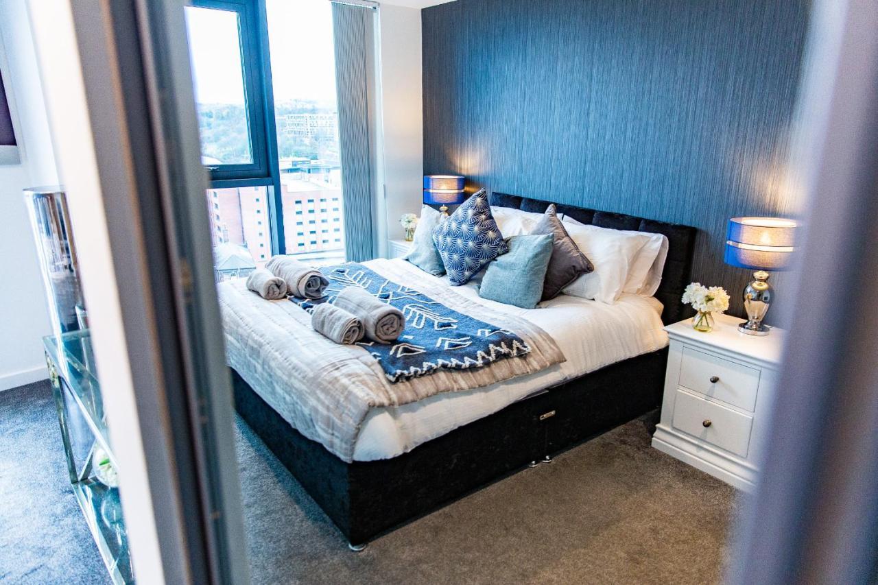 Spacious 3-Bed Penthouse With City Sky Line Views Sheffield Luaran gambar